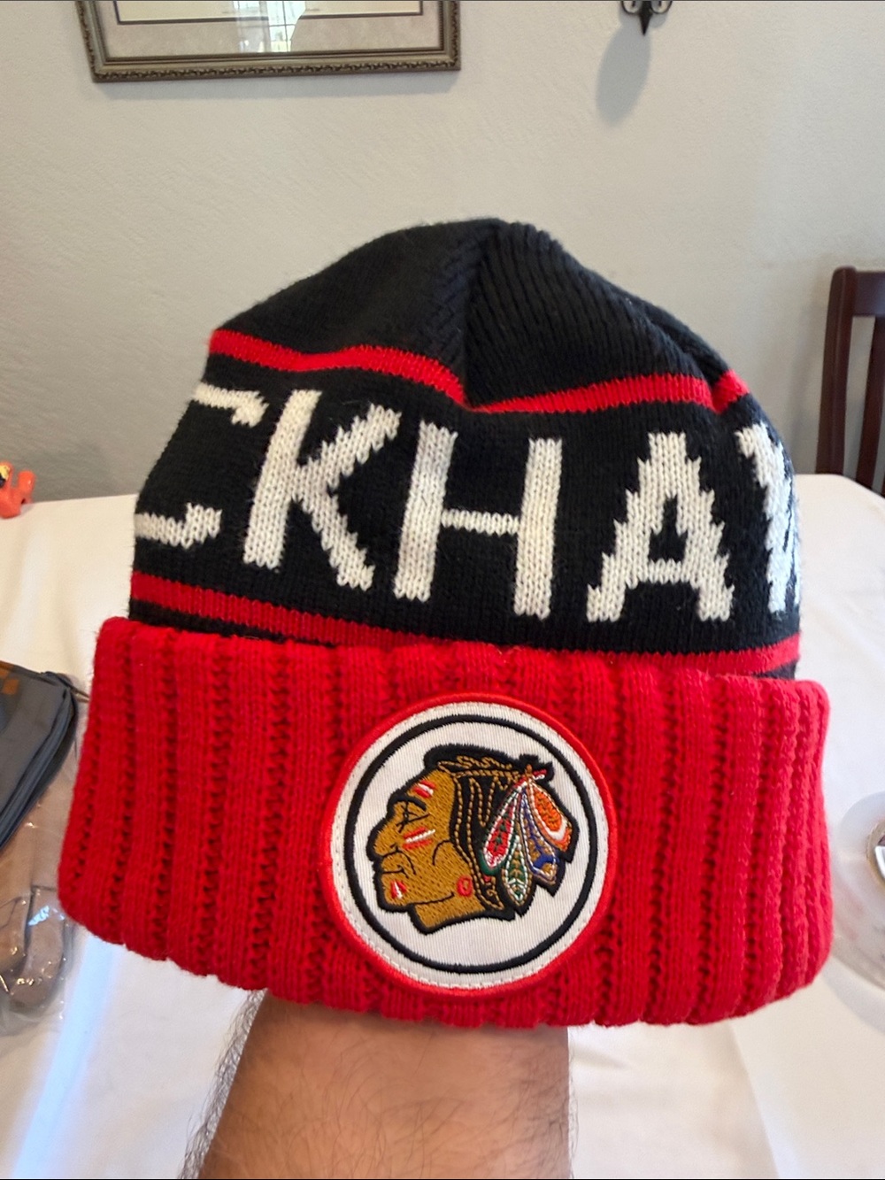 Beanie black hawks OSFM